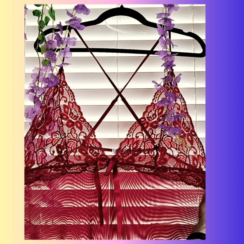 Beautiful NWOT Nightgown Neglige Women's Red Long Gown Brand Avidlove XL
